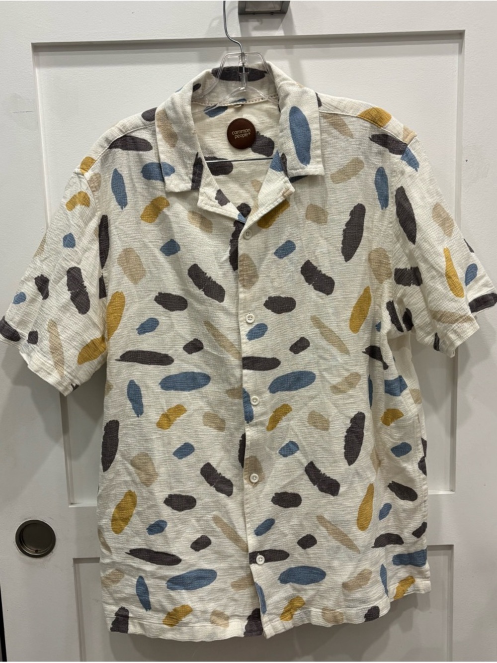 Common People White Short-Sleeve Button-Down Shirt with Multicolor Gem Print